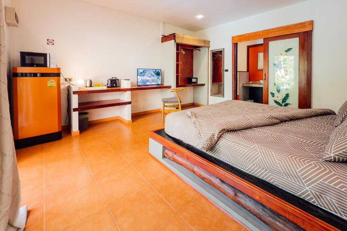 Passion Nai Harn Bed & Breakfast Room photo