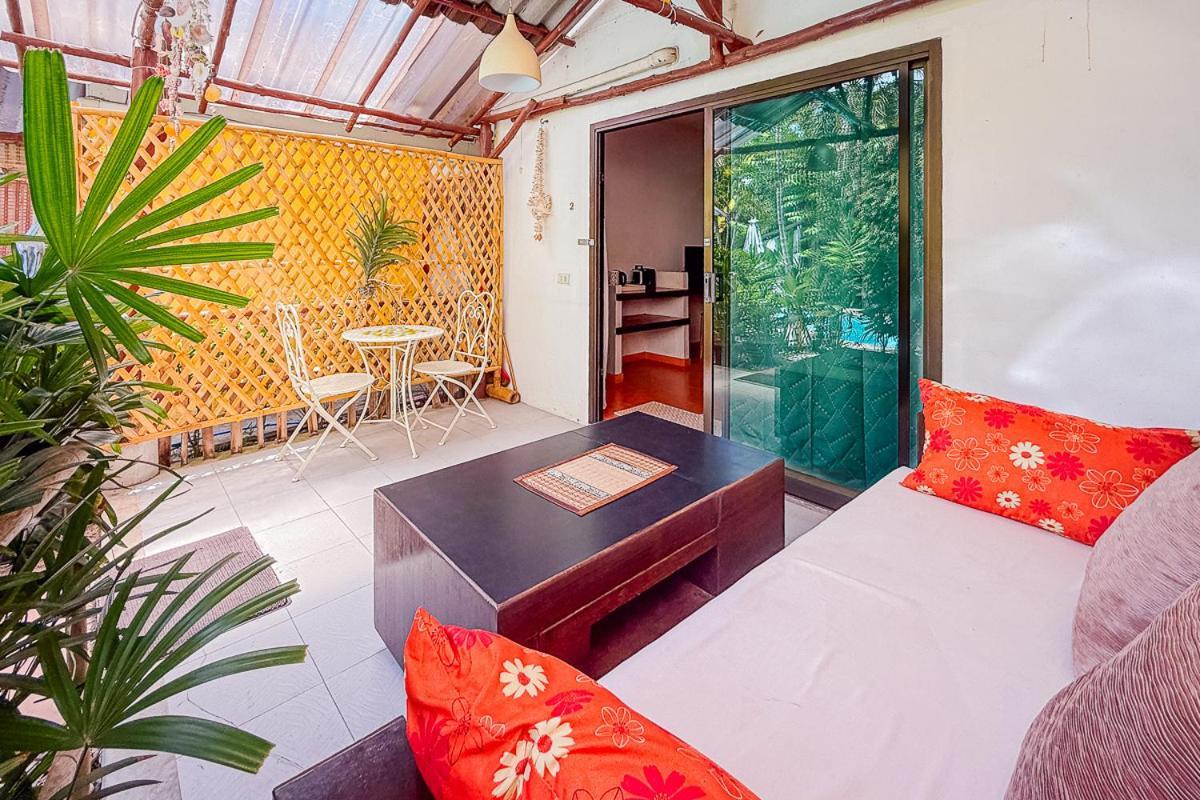 Passion Nai Harn Bed & Breakfast Room photo