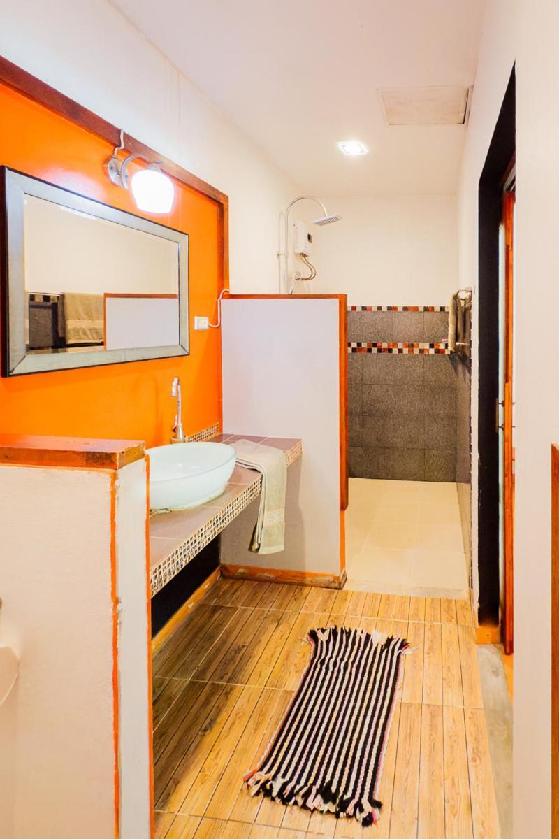 Passion Nai Harn Bed & Breakfast Room photo
